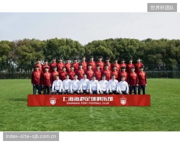 上海海港足球俱乐部“小闪电计划”下沉普陀区15所小学，体育俱乐部如何介入公立教育体系实现共赢？